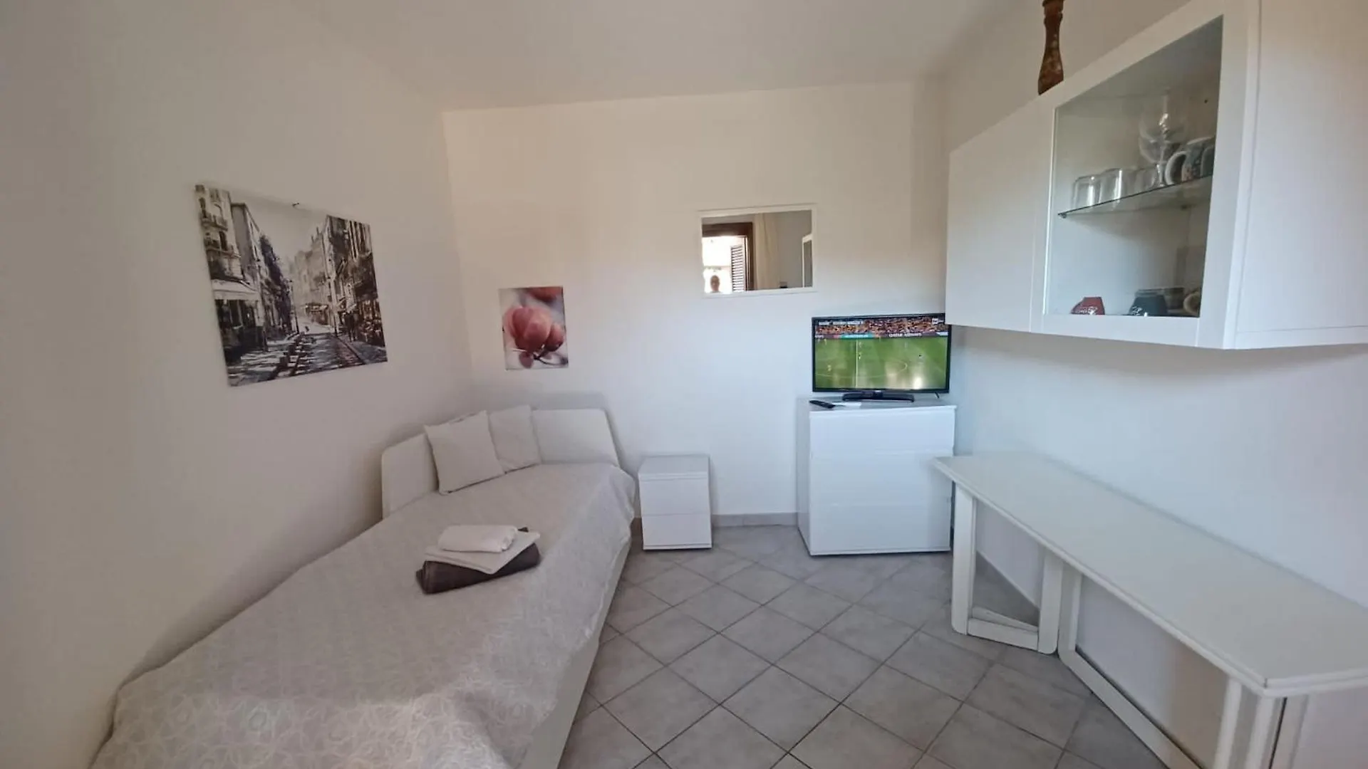 Casa Sibilla Bi-Locale Con Terrazza A 60 Metri Dal Mare Apartment Marinella  Italy